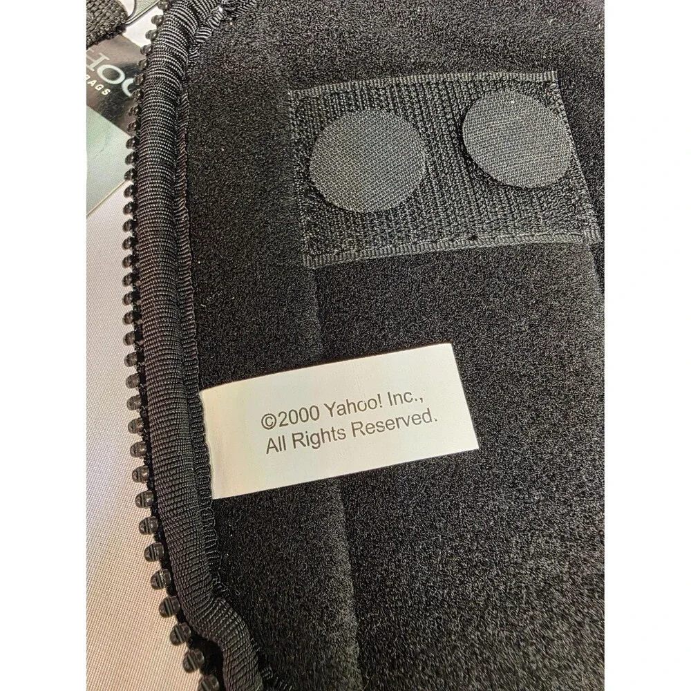 Vintage RARE Collectible Yahoo! bags 2001 flip phone cell carrier case black NWT